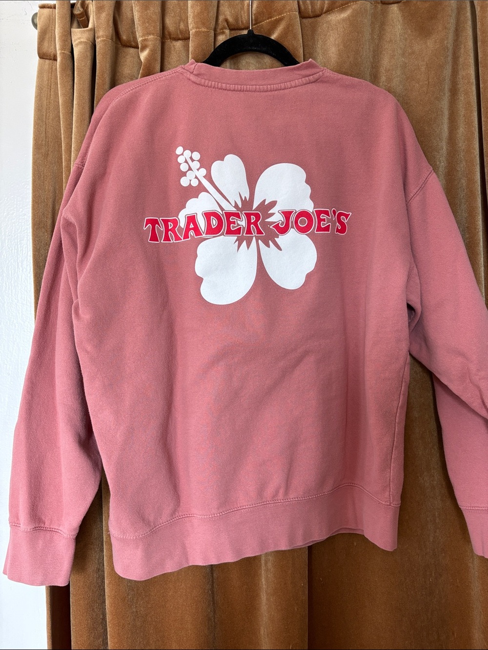 Dusty Rose Trader Joe’s Hibiscus Crewneck Sweatshirt - Picture 3 of 3